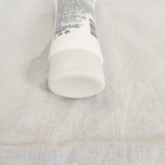 OUAI Hand Cream - Picture 8 of 10